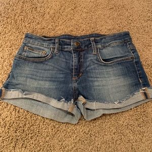 Joe’s Jeans The Best Friend Raw Cuff Short size 25